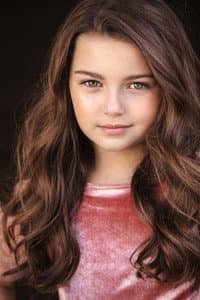 Mila Harris in No Exit