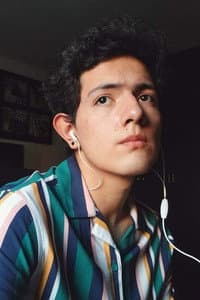 Rodrigo Cruz in El Misterio de las Almas Gemelas Vol. 1