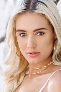 Athena Palomino in Hand Solo: A DP XXX Parody