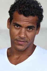 Marcelo Mello Jr. in O Cobrador de Fraque