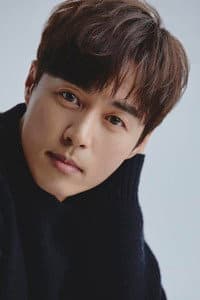 Oh Min-suk in The Pleasures and Sorrows of Work