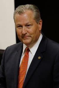 Mike Hubbard in Attitude: The Story of the 1993 Auburn Tigers