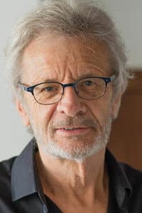 Mario Pecqueur in Une nana pas comme les autres