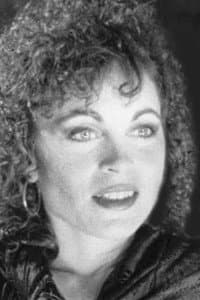 Catharine Simmons in Dark Seduction