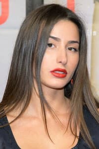 Janaina Liesenfeld in Yung