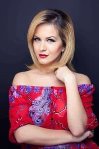 Albulena Kryeziu in Kolona