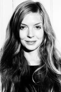 Pheline Roggan in Wir Vier und der Enkeltrick