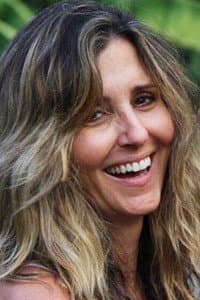 Cristiane Alves in A Cartomante