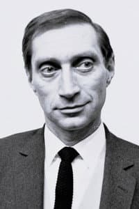 Vladek Sheybal in Invasion: UFO