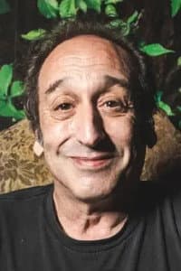 Jeremy Hotz in Escape from the Newsroom