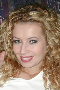 Nikol in Please Cum on My Face 4