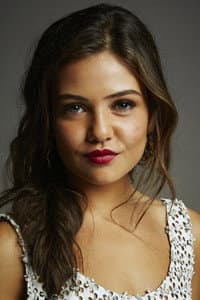Danielle Campbell in Prom