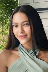 Cindy Nirmala in Qorin