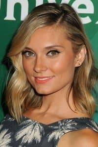 Spencer Grammer in The 12 Days of Christmas Eve