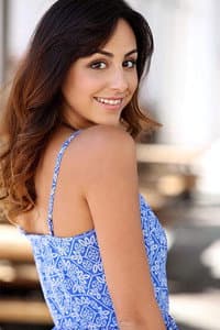 Rafaella Biscayn-Debest in Hystera