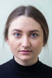 Adriana Bîtca in Carbon