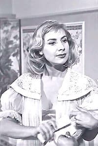 Danielle Lamar in Comme un cheveu sur la soupe