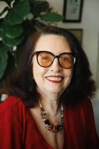Clotilde Tavares in Tiro no Escuro