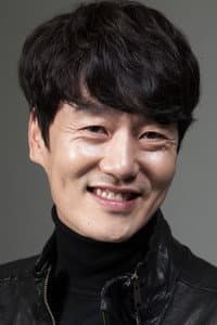 Kim Sun-bin in 개: Dog Eat Dog
