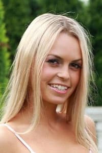 Sabrina Blond in Story of Jade