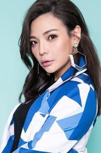 Riva Chang in 10+10