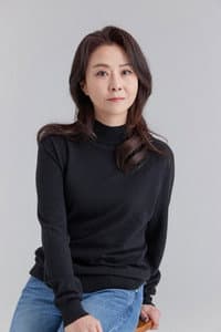 Linda Jeon in 소용없어 거짓말