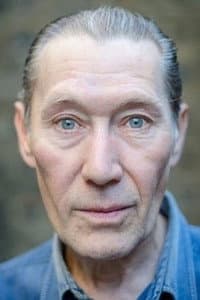 Oengus MacNamara in What If