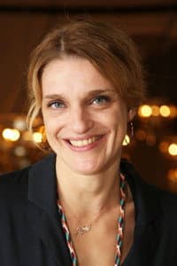 Olivia Côte in César Wagner