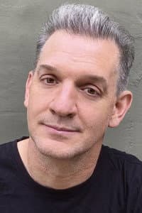 Derek Drymon in Monster Pets: A Hotel Transylvania Short