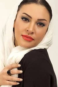 Ziba Borufeh in Se Nafar Rooye Yek Khat