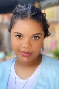 Alison Fernández in Life-Size 2