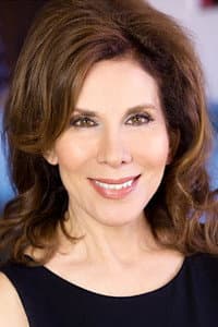 Anne DeSalvo in Muggable Mary: Street Cop