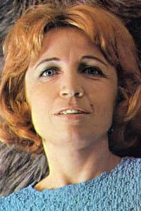 Francesca Solleville in Nudi per vivere