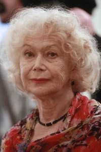 Svetlana Nemolyaeva in Эта деревня Могила...