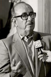 Tommy Muñiz in Romance en Puerto Rico