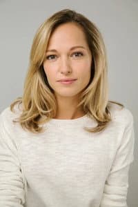 Yuliya Vasileva in Ожерелье