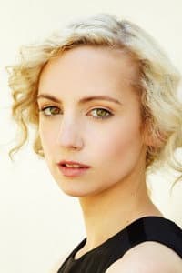 Clementine Mills in Zoe.Misplaced