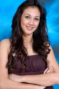 Dina Lorenza in Kupilih Jalur Langit