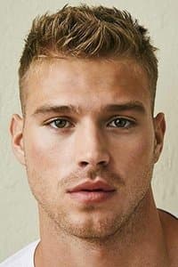 Matthew Noszka in Let It Snow