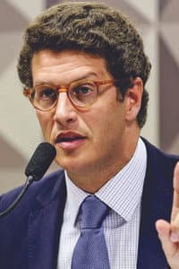 Ricardo Sales in MST - Terra Prometida