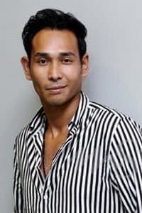 Riz Amin in Seratus