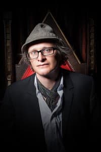 Simon Munnery in Smart Alek