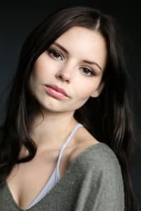 Eline Powell in For Elsie