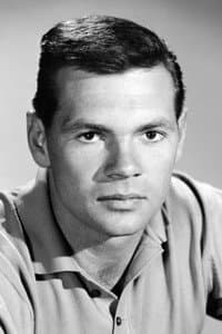 Gary Lockwood in Kit Carson and the Mountain Men