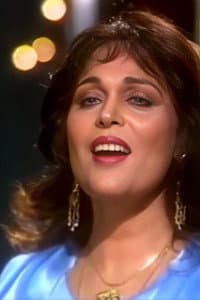 Musarrat Nazir in Watan