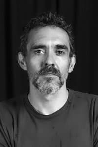 Alfredo Espinosa in Mono con gallinas