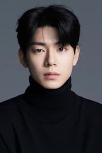 Bae Hyeon-seong in 조립식 가족