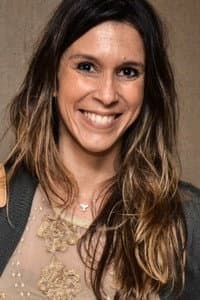 Sarah Oliveira in Bios. Vidas que Marcaram a Sua: Titãs