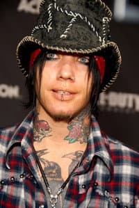 DJ Ashba in Guns N' Roses - Live from the O2 Arena London