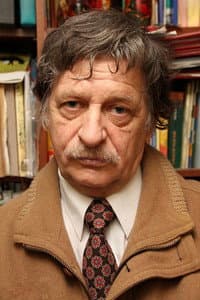 Pyotr Kolbasin in Остановился поезд